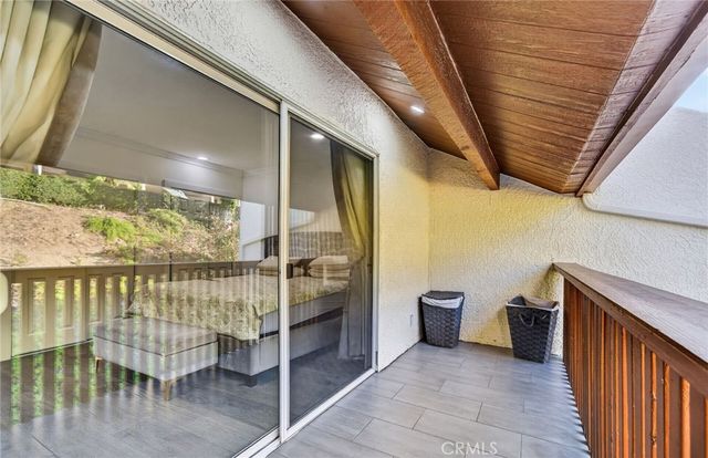 9529 Via Salerno, Burbank, CA 91504