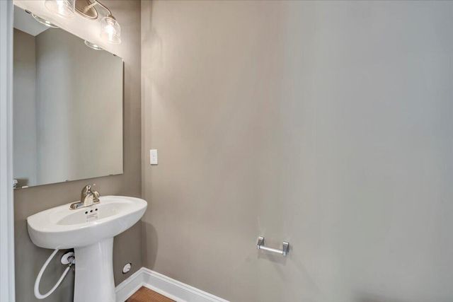 5647 Huntridge RD, Roanoke, VA 24012