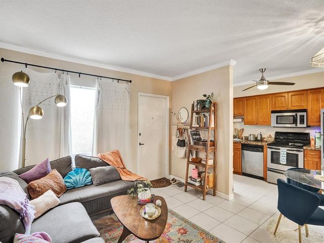 2190 SE 5TH Street 4-A, Pompano Beach, FL 33062