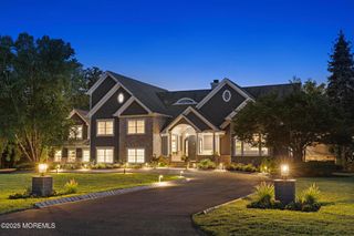 8 Black Point Horseshoe Street, Rumson, NJ 07760