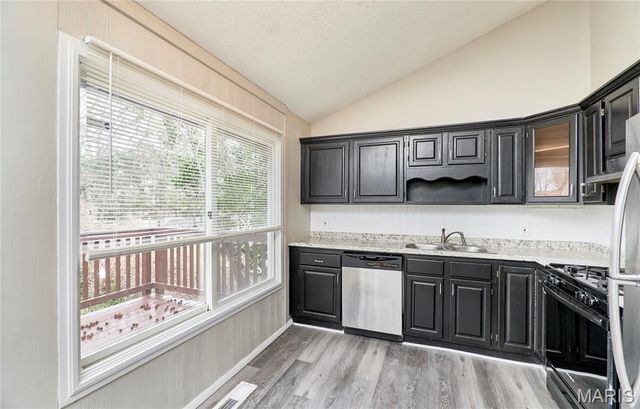 1622 Barkwood Drive, Florissant, MO 63031