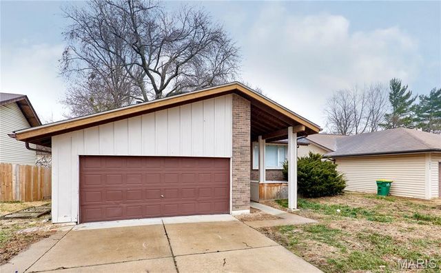 1622 Barkwood Drive, Florissant, MO 63031