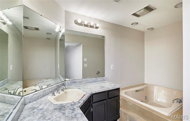 1622 Barkwood Drive, Florissant, MO 63031