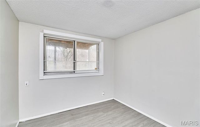 1622 Barkwood Drive, Florissant, MO 63031