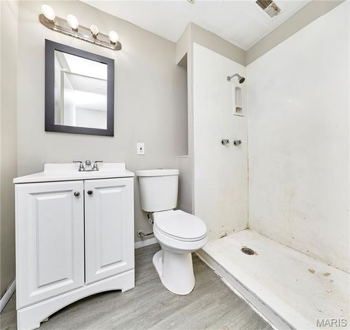 1622 Barkwood Drive, Florissant, MO 63031