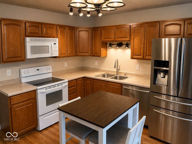 9019 Panorama Court, Indianapolis, IN 46234