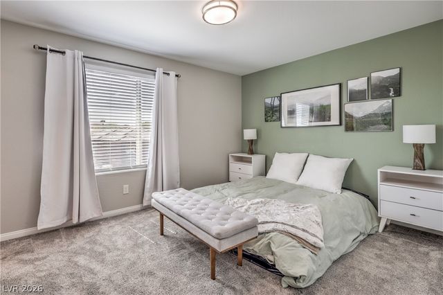 10646 Silver Pond Avenue, Las Vegas, NV 89135