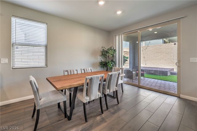 10646 Silver Pond Avenue, Las Vegas, NV 89135