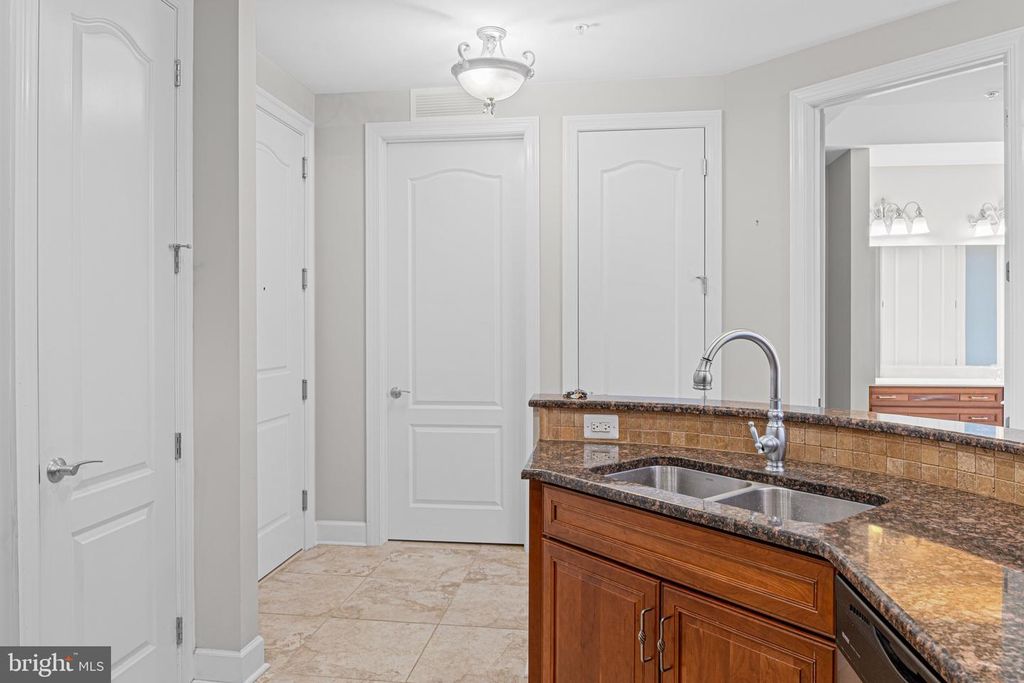 1915 TOWNE CENTRE BLVD #707, Annapolis, MD 21401