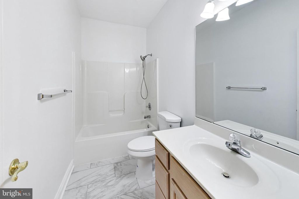 Image 10 of property listing at 41600 MISS BESSIE DR, Leonardtown, MD 20650