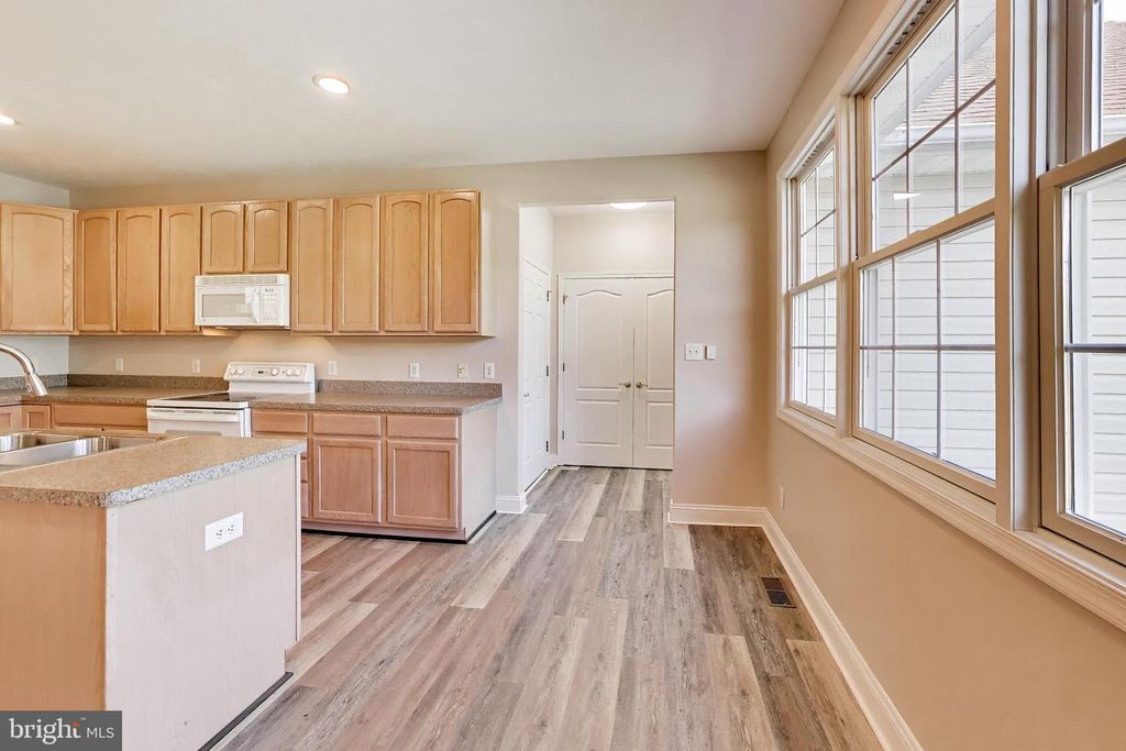 Image 5 of property listing at 41600 MISS BESSIE DR, Leonardtown, MD 20650