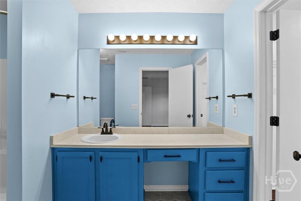 Image 18 of property listing at 27 Jack Snipe Court E, Richmond Hill, GA 31324