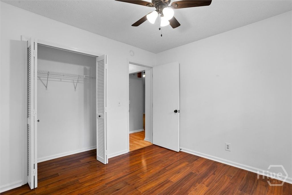 Image 23 of property listing at 27 Jack Snipe Court E, Richmond Hill, GA 31324