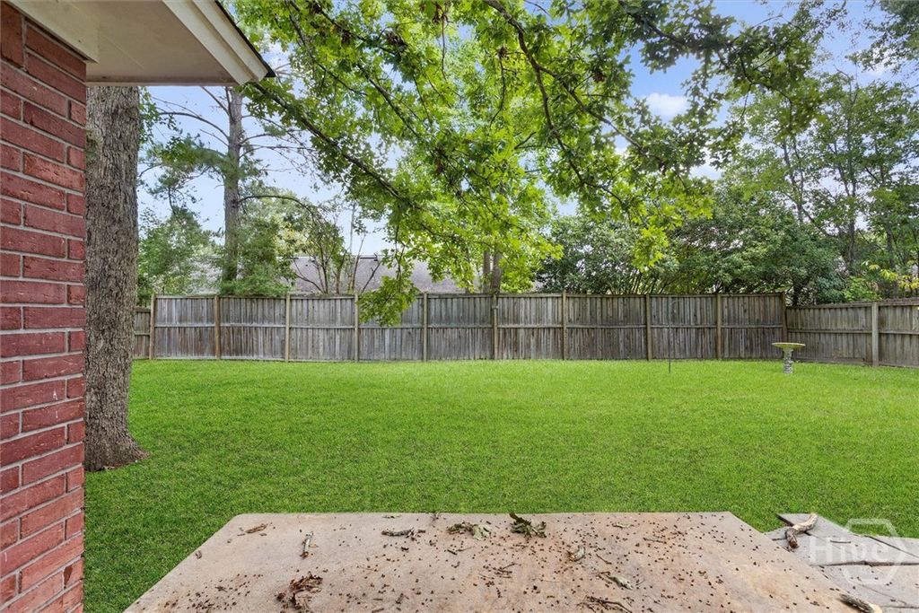 Image 29 of property listing at 27 Jack Snipe Court E, Richmond Hill, GA 31324