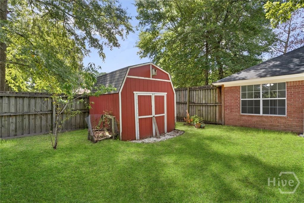 Image 30 of property listing at 27 Jack Snipe Court E, Richmond Hill, GA 31324