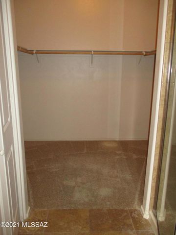 2010 E River Rd Unit 205, Tucson, AZ 85718
