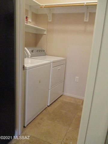 2010 E River Rd Unit 205, Tucson, AZ 85718