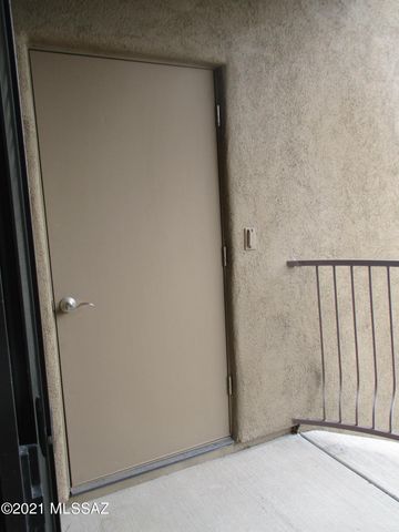 2010 E River Rd Unit 205, Tucson, AZ 85718