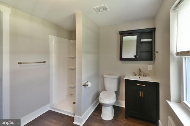 4 CARRIGG AVE, West Trenton, NJ 08628