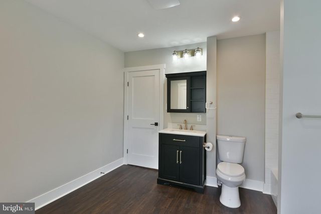 4 CARRIGG AVE, West Trenton, NJ 08628