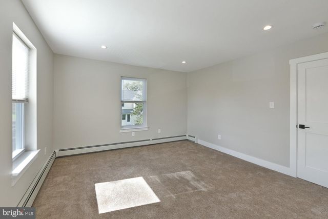 4 CARRIGG AVE, West Trenton, NJ 08628