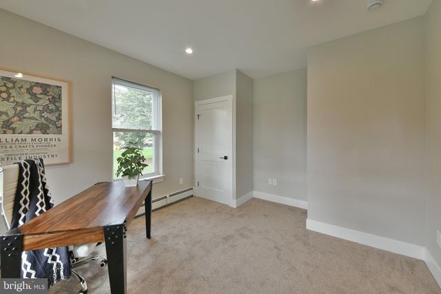 4 CARRIGG AVE, West Trenton, NJ 08628