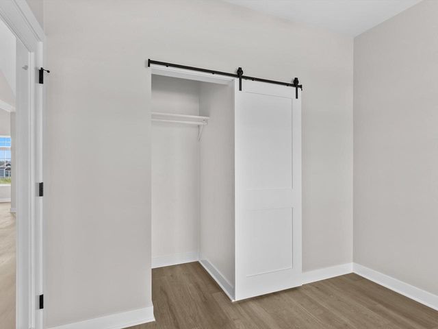 1339 Wolf RUN, Manitowoc, WI 54220