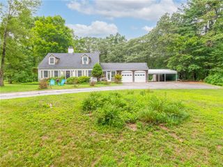 110 Hopkins Avenue, Johnston, RI 02919