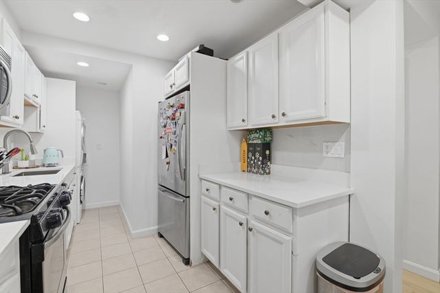 1584 Beacon St A, Brookline, MA 02446