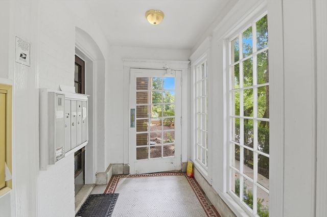 1584 Beacon St A, Brookline, MA 02446