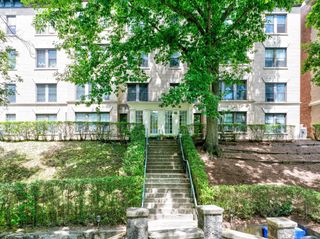 1584 Beacon St A, Brookline, MA 02446