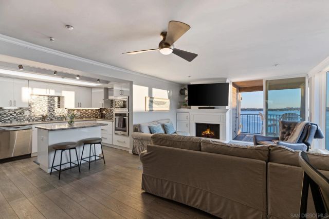 1221 Parker Pl 21, San Diego, CA 92109