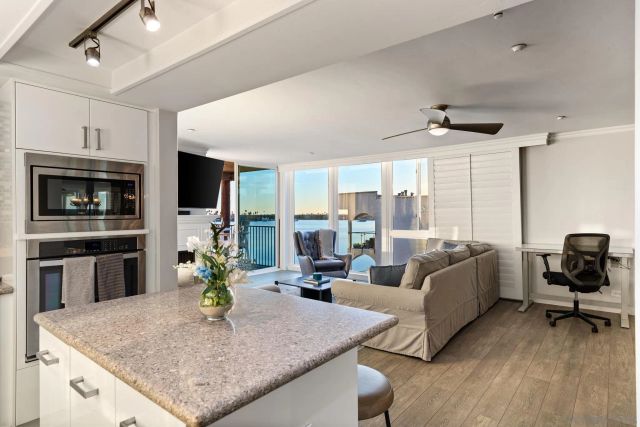 1221 Parker Pl 21, San Diego, CA 92109