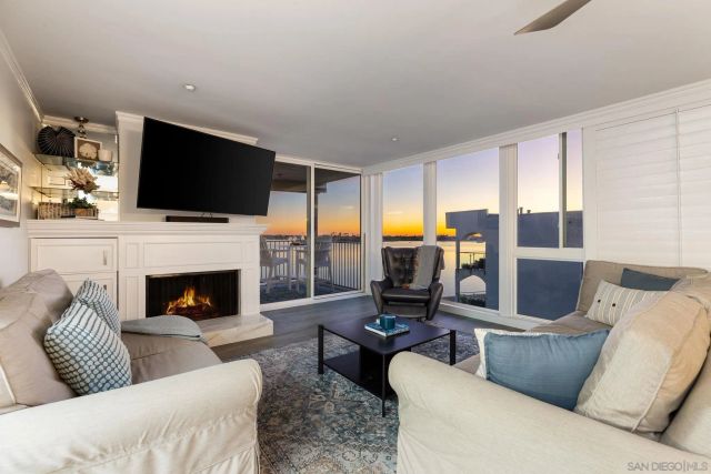 1221 Parker Pl 21, San Diego, CA 92109