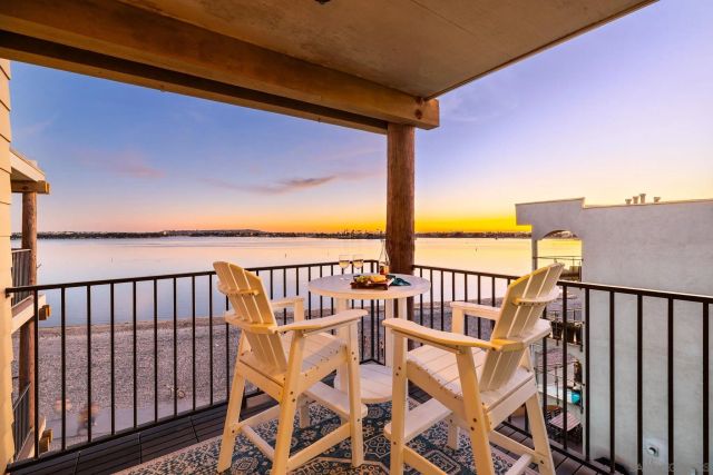 1221 Parker Pl 21, San Diego, CA 92109