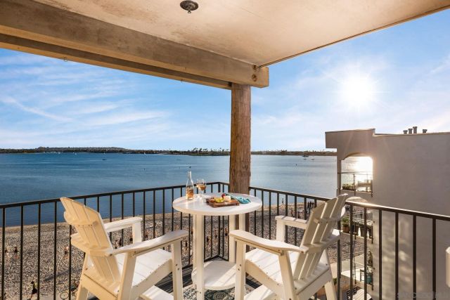 1221 Parker Pl 21, San Diego, CA 92109