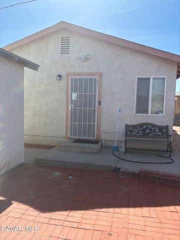 2324 W Avenue K-15, Lancaster, CA 93536