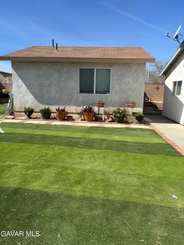 2324 W Avenue K-15, Lancaster, CA 93536