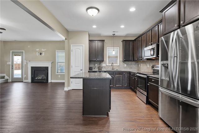 6728 Running Fox Road, Hope Mills, NC 28348