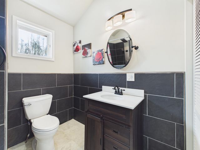 1073 CHERI WAY, North Pole, AK 99705