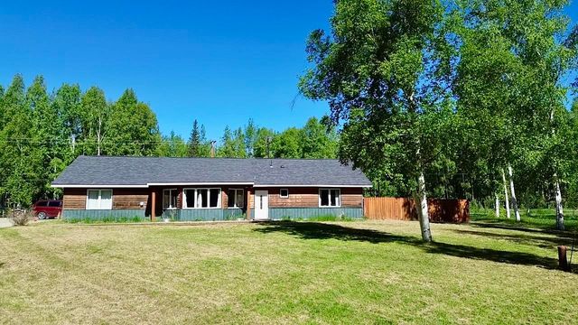 1073 CHERI WAY, North Pole, AK 99705