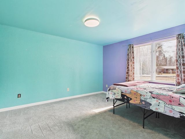 1073 CHERI WAY, North Pole, AK 99705