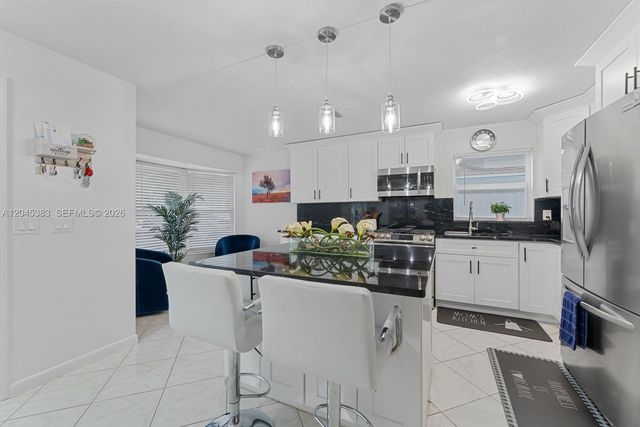 9508 N Military Trl, Palm Beach Gardens, FL 33410