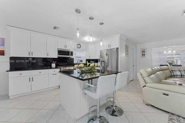9508 N Military Trl, Palm Beach Gardens, FL 33410