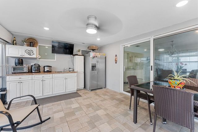 9508 N Military Trl, Palm Beach Gardens, FL 33410