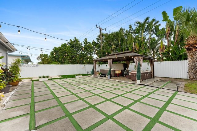 9508 N Military Trl, Palm Beach Gardens, FL 33410