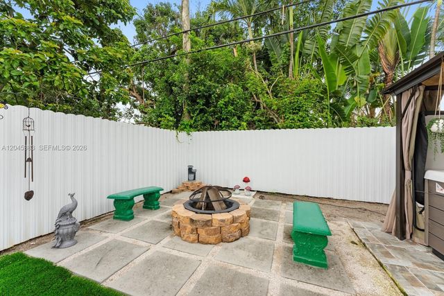 9508 N Military Trl, Palm Beach Gardens, FL 33410