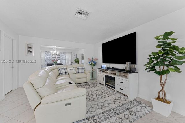 9508 N Military Trl, Palm Beach Gardens, FL 33410