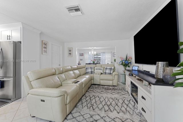 9508 N Military Trl, Palm Beach Gardens, FL 33410