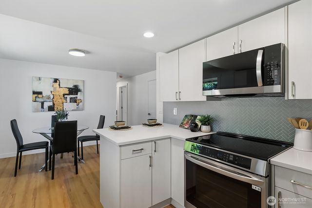 10407 170th Avenue NE, Redmond, WA 98052